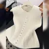 Colete de tricô com design de abotoamento único 2026 Malhas Primavera/Verão estilo europeu chique cor sólida versátil sem mangas para mulheres