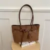 2026 Bolso de Mano de Alto Valor Nuevo Moda Casual Estilo Coreano Bolso de Mano de Nicho Retro Elegante Bolso de Hombro Único