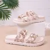 Sandalias de verano 2025 talla plus para mujer, con diseño de una sola tira, cierre de hebilla, suelas gruesas, construcción ligera y adecuadas para uso casual al aire libre.; Sandalias estilo Birkenstock de suela gruesa