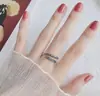 Anillo Retro Europeo y Americano de Moda y Personalizable Ajustable Marca Tendencia Hip-Hop Nicho Anillos de Alta Gama para Hombres y Mujeres