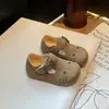 Mocasines Lindos Estilo Birkenstock de Suela Blanda para Niños Modelo Nuevo Primavera y Otoño 2025 Zapatos Individuales de Princesa para Niños y Niñas Zapatos de Cuero