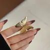 Diseño de Nicho Superficie Metálica Cepillada Anillo de Mariposa Ajustable Anillo de Metal Índice Animal de Lujo Ligero