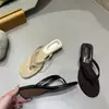 Novedad de Verano 2026: Chanclas cómodas y fáciles de llevar de tacón alto con punta redonda y tacón de cuña, versátiles y elegantes, adecuadas para combinar con faldas, para mujer