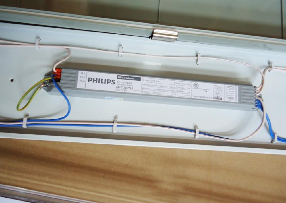 飞利浦TCW097三防灯 4