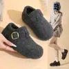 Zapatos Birkenstock Grises Todo Incluido para Mujer, Nuevos Populares de Otoño e Invierno 2025 Zapatos Slip-On Perezosos con Forro Polar Añadido, Zapatos de Algodón Birkenstock