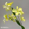 Flores Artificiais: Orquídea Chama de 7 Cabeças, Material Floral de Alta Qualidade para Arranjos de Casamento, Série de Cores Jardim de Monet, Flores de Seda, Lírio da Chuva, Flores Artificiais