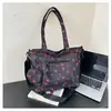 Bolso de Hombro Grande con Estampado de Cerezas de Moda para Mujer 2025 Nuevo Modelo Multifuncional Cruzado Versátil Bolso Tote Bolso para Mamá