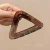 Peinado semirecogido único y hermoso 2026, pinza de cangrejo de tamaño mediano extremadamente atractiva para la parte posterior de la cabeza, accesorio de pinza para el cabello simple