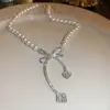 Collar de Cadena para Clavícula Versátil Retro Francés, Colgante de Gota de Agua con Forma de Abanico de Perlas y Circonita de Lujo Ligero, Joyería de Gama Alta de Nicho