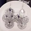 ¡Guau!Moda Transfronteriza Europea y Americana, Varios Pendientes Largos Metálicos de Borla Exagerada de Estilo Moderno con Elementos Elegantes