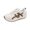 Ins estilo coreano zapatos nuevos para papá para mujer otoño 2026 estudiante deportivas para correr casuales versátiles suela gruesa para aumentar altura
