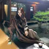 "Belleza de Kioto y Luoyang" Abrigo de Lana Único y Impresionante para Mujer, Bufanda y Abrigo de Lana Blanca de Doble Cara para Invierno