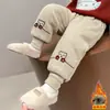 Calças Grossas para Meninas Inverno 2026 Novo Estilo Calças de Algodão de Inverno para Bebê Roupas de Inverno Infantis Calças de Veludo Acolchoadas de Três Camadas