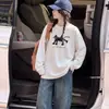 Conjunto Casual de Outono para Meninas 2026 Novo Estiloso Outono Camiseta de Manga Longa Calça Jeans Wide Leg para Meninas Conjunto de Duas Peças