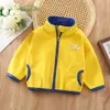 Suéter Infantil com Forro de Fleece Outono e Inverno Novo Roupa para Meninos e Meninas Blusa com Capuz Infantil Jaqueta de Fleece para Bebê