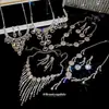 Aretes y Collar Redondos de Flor con Incrustaciones de Diamantes Estilo Palacio, Elegante y Moderno Set de Joyería, Accesorios de Lujo Ligero y de Alta Gama