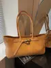 Bolsa de Mão Casual de Nicho Transfronteiriça Outono 2025 Nova Moda Bolsa de Ombro Axila Bolsa Tote Grande Capacidade para o Dia a Dia