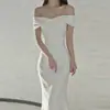 Vestido de Novia Ligero de Satén 2026 Nuevo Estilo Novia Francés Tren Pequeño Hombros Descubiertos Sirena Estilo Bosque Vestido de Recepción