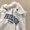 Moletom com Capuz Feminino Retrô Estilo Hong Kong Outono e Inverno Novo Estilo Coreano Forrado com Fleece Espessado Solto Que Cobre o Corpo Versátil Tendência