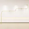 Estante de exhibición para tienda de ropa de celebridades en línea, estante de exhibición dorado para pared, estante de barra para colgar ropa de tienda de ropa para mujeres
