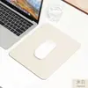 Mouse Pad de Couro Pequeno Cor Sólida Pad de Mesa Pad de Couro para Laptop Tablet Resistente a Manchas Teclado Pad para Jogo