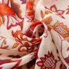 Elegante Lenço com Estampa Floral e Padrão de Peixe Dourado e Franjas, Adequado para Todas as Estações, Xale para Ar Condicionado, Véu Protetor Solar para Viagem