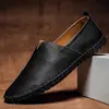Zapatos Casuales para Hombre Zapatos Europeos y Americanos para Hombre Zapatos Trendy sin Cordones de Caña Baja Transpirables Zapatos para Conducir de Cuero de Talla Grande para Hombre Hombres