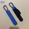 Gancho para Carrinho de Bebê em Couro PU Fivela de Alumínio Portátil Gancho Universal para Veículo Elétrico Tira de Velcro Mágico para Armazenamento