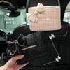 Caja de Almacenamiento de Pañuelos para Coche Estilo Xiaoxiangfeng Colgante Lindo Lazo Caja de Pañuelos para Coche Caja de Pañuelos Multifuncional para Coche