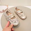 Zapatos de princesa de piel para niñas con lazo versátil de lunares, Mary Jane de malla transpirable con suela suave, nuevos zapatos de piel para niñas