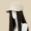 Gorra de Boina Plisada Color Sólido Retro Estilo Ecuestre Color Café Otoño Gamuza Gorra de Periódico Temperamento de Nicho para Mujer Gorra Plana de Ala Ancha