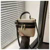 Nuevo Emparejamiento de Colores 2025 Nuevo Estilo de Moda Empalme Gran Capacidad Tipo Caja Satchel de Hombro Cruzado de Moda Bolso Caja