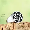 Anillo de estrella de seis puntas de acero inoxidable Joyería para hombre de personalidad europea y americana Anillo de acero de titanio punk retro al por mayor
