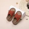 Sandálias Femininas 2024 Verão Novo Casual Solado Macio Criança Média Criança Grande Estudante Retro Étnico Confortável Estilo Praia