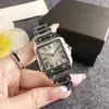 Relógio Feminino Simples e Elegante de Alta Qualidade Retrô com Pulseira de Aço Luxo Leve Moda de Nicho Design Quadrado Segundo Mão