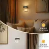 Luz nocturna enchufable GY149, controlada por luz, negra, cuadrada, iluminación hacia arriba y hacia abajo, luz nocturna con sensor ambiental para mesita de noche de dormitorio