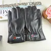 Luvas Térmicas com Tela Sensível ao Toque para o Inverno, Modelos Masculinos e Femininos, Espessadas e Forradas com Lã, à Prova de Vento e Frio, Luvas de Couro para Ciclismo de Motocicleta ao Ar Livre Venda por Atacado