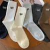 Calcetines para Hombre y Mujer Estilo Caperucita Roja Mismo Estilo Calcetines de Caña Media Pareja Cuatro Estaciones Absorbentes de Sudor Transpirables Moda Ins Desodorantes Deportivos Zhuji
