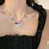 Japonês e coreano ins simples amor borboleta colar para as mulheres luz de luxo nicho design clavícula cadeia Colar de pérolas estilo frio para as mulheres