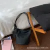 Bolsa de Ombro Estilosa e Versátil de Cor Sólida, Nova Bolsa de Ombro Simples Retrô, Bolsa Transversal de Grande Capacidade para Mulheres