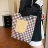 Bolsa de Lona Xadrez Americana Dupla Face Bolsa Tote Feminina para Trabalho Bolsa de Mão Retrô com Cores Contrastantes Primavera Nova Bolsa Familiar