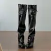Botas negras de estilo británico hasta la rodilla con tacón grueso, botas largas para mujer, nuevo modelo otoño 2026, que aumentan la altura, adecuadas para faldas, botas largas estilo jinete