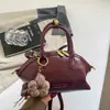 Nova Bolsa concha aveludada fosca Retro Outono/Inverno 2026 Bolsa de Mão Versátil Moda Feminina Estilo Coreano Ombro Único Transversal