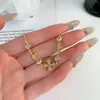 Pulsera de Flor de Circonia Super Brillante Estilo Caliente 2025 para Mujer, Exquisita Pulsera de Nicho de Gama Alta, Joyería de Mano Simple y Versátil