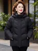 Chaqueta corta de plumón de ganso blanco para mujeres de mediana edad y mayores, estilo mamá de invierno, resistente al frío, engrosada, elegante y disponible en tallas grandes