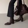 Emagrecedoras, estilosas e profissionais, botas de corte justo para o trajeto, versão coreana outono e inverno 2026, salto médio grosso, bico redondo, botinhas elásticas que abraçam a perna para mulheres