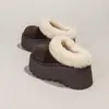 Botas de Nieve de Suela Gruesa para Aumentar la Altura, Zapatillas de Media Caña de Punta Cerrada para Mujer, Nuevos Zapatos de Invierno 2025 Estilo Birkenstock con Pantuflas de Algodón con Piel Sintética