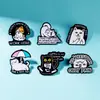 Broche de metal esmaltado con forma de gato transfronterizo, insignia animal creativa de letra inglesa, decoración versátil para mochilas y chaquetas