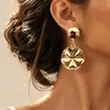 Brincos de Argola Redondos Dourados Europeus Retrô com Textura de Explosão Estelar Tridimensional Personalidade Versátil Joias Femininas