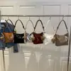 2025 Nova Bolsa de Ombro Cor Sólida Estilo Simples Moda Estilo Hong Kong Cor Vibrante Bolsa de Balde de Alto Padrão Bolsa de Axila de Alta Qualidade